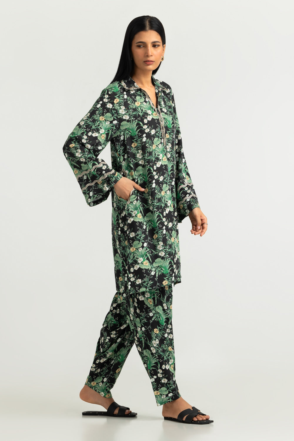 Royan Printed Co-Ord Set With Embroidered