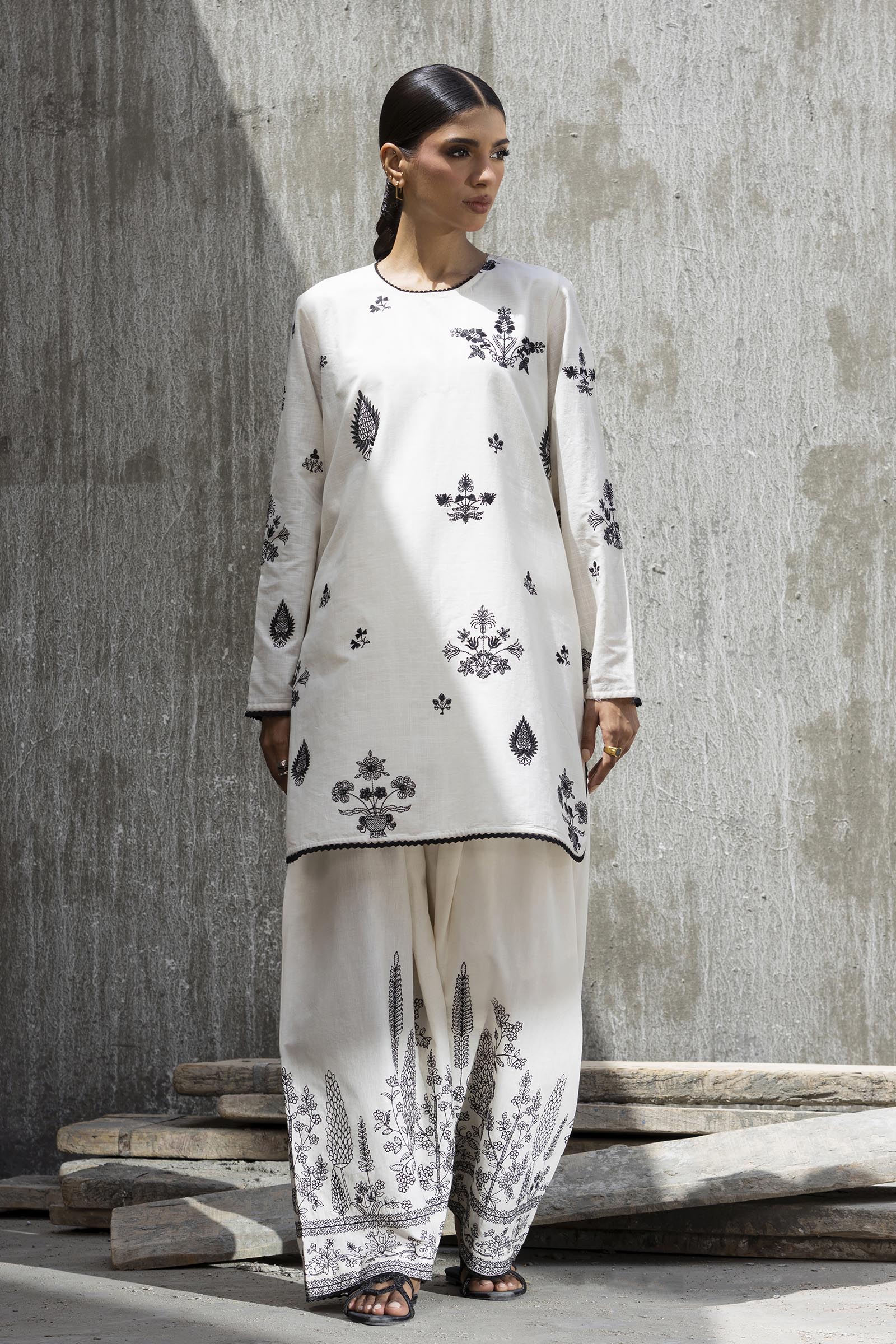 Stitched Embroidered Lawn Shirt+Farshi Shalwar