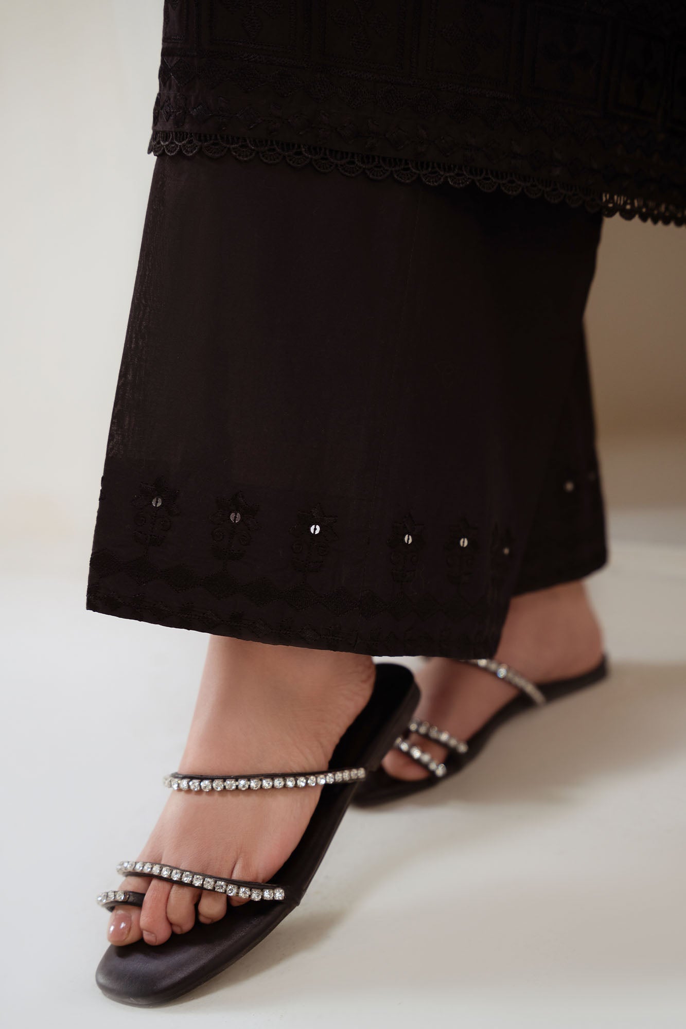 NOIR SPELL PANTS
