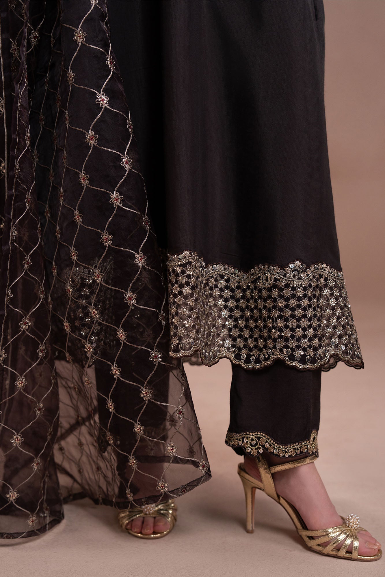 GOLDEN OAK-3PC (SHIRT, TROUSER & DUPATTA)