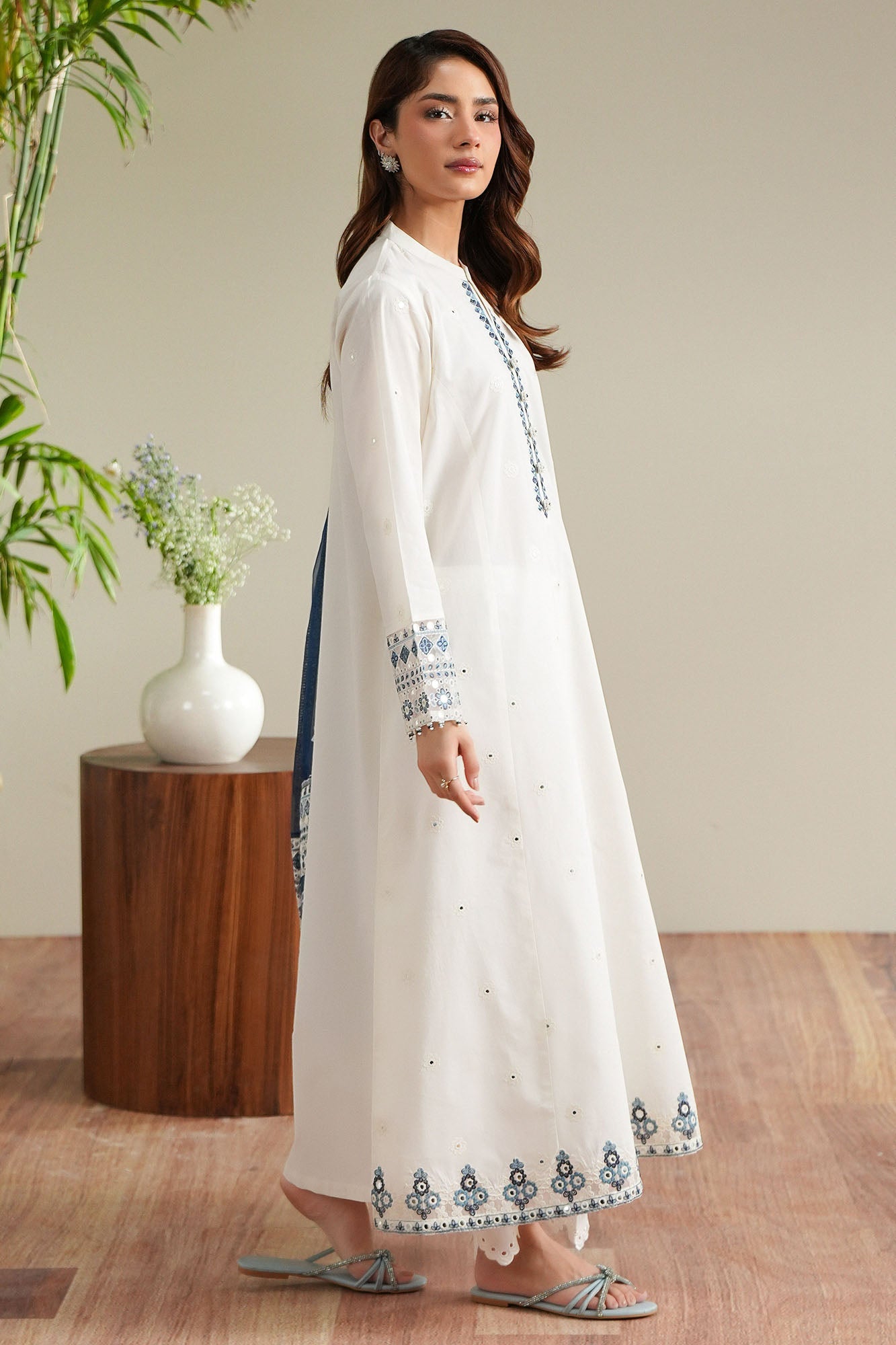 PORCELAIN PETAL - 2PC (SHIRT & DUPATTA)