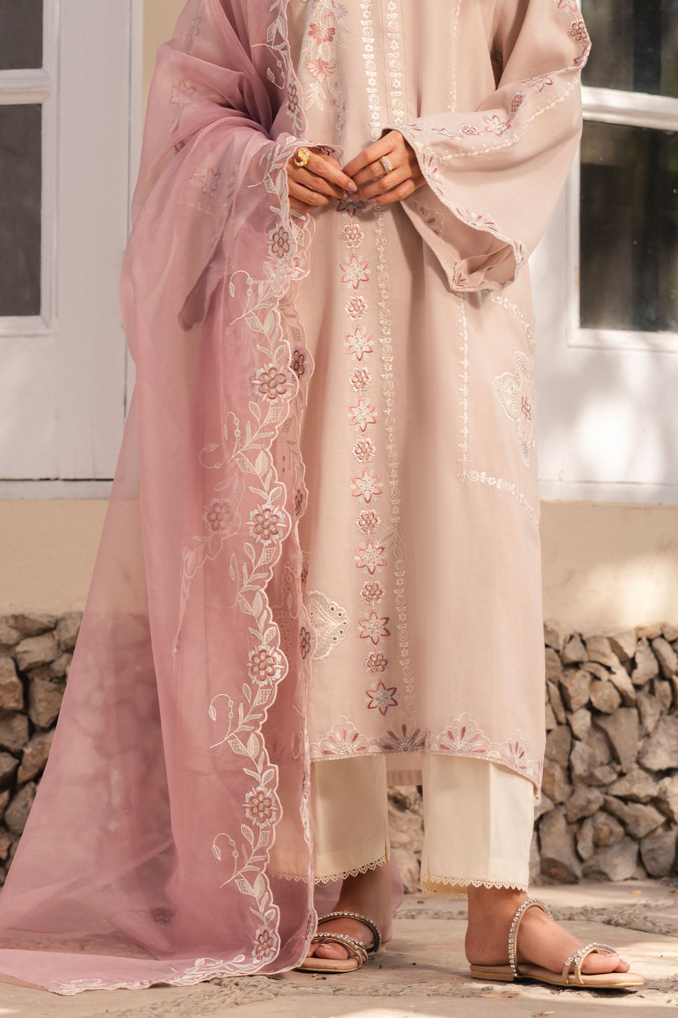SANDLOOM GLOW-2PC (SHIRT & DUPATTA)