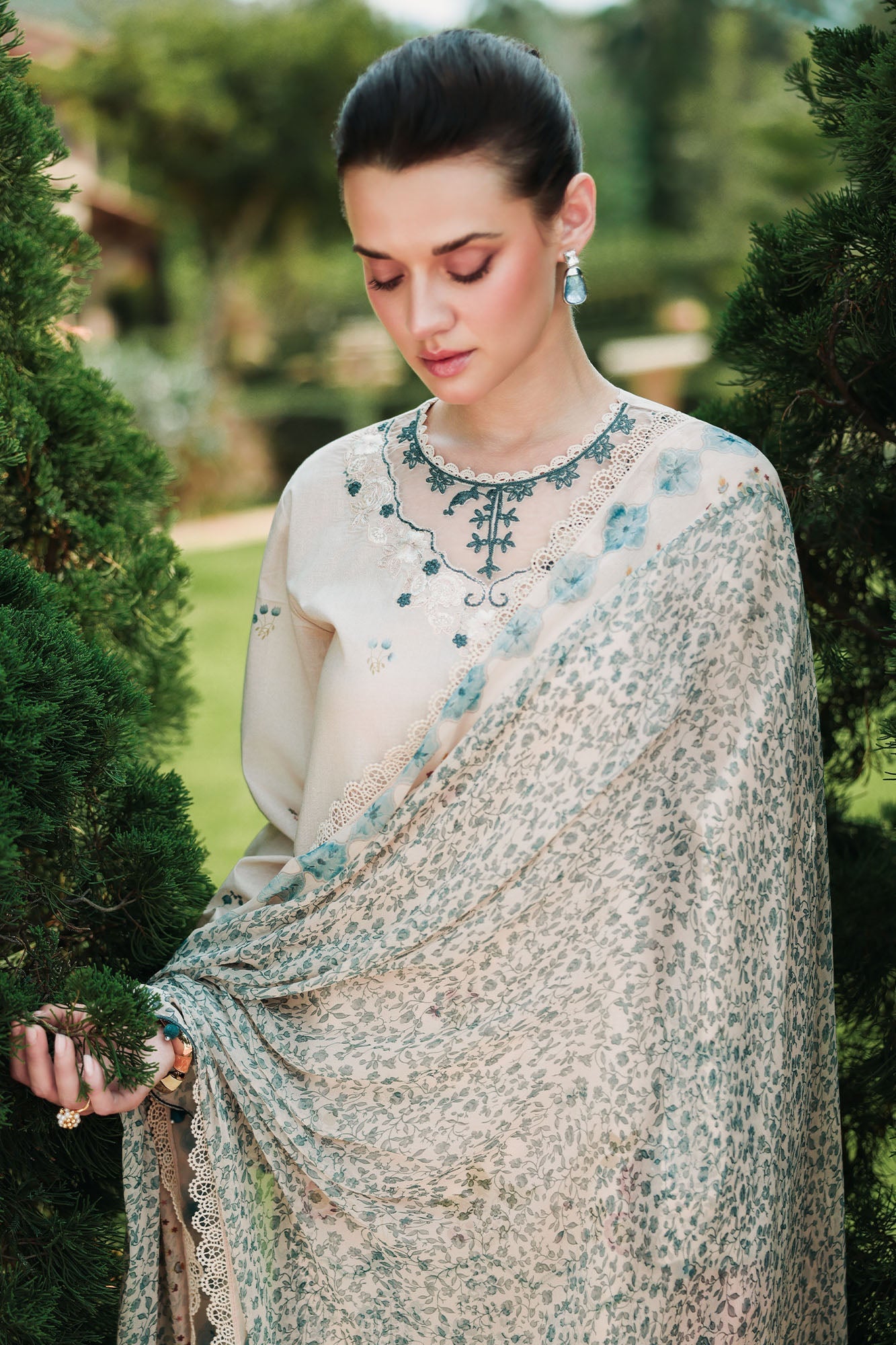 SUBTLE BEIGE-3PC (SHIRT, TROUSER & DUPATTA)