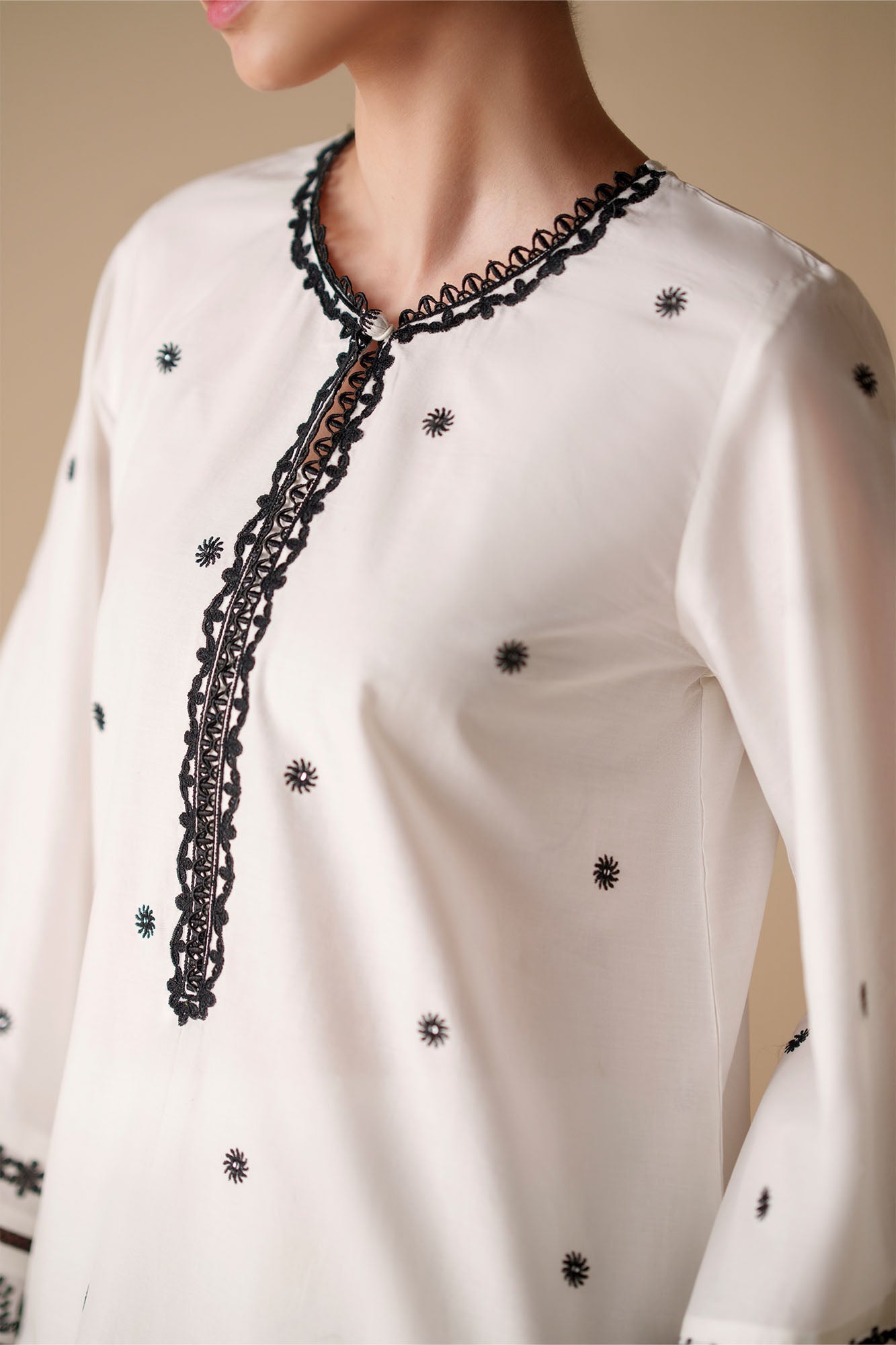 LUNAR IVORY EMBROIDERED CAMBRIC SHIRT