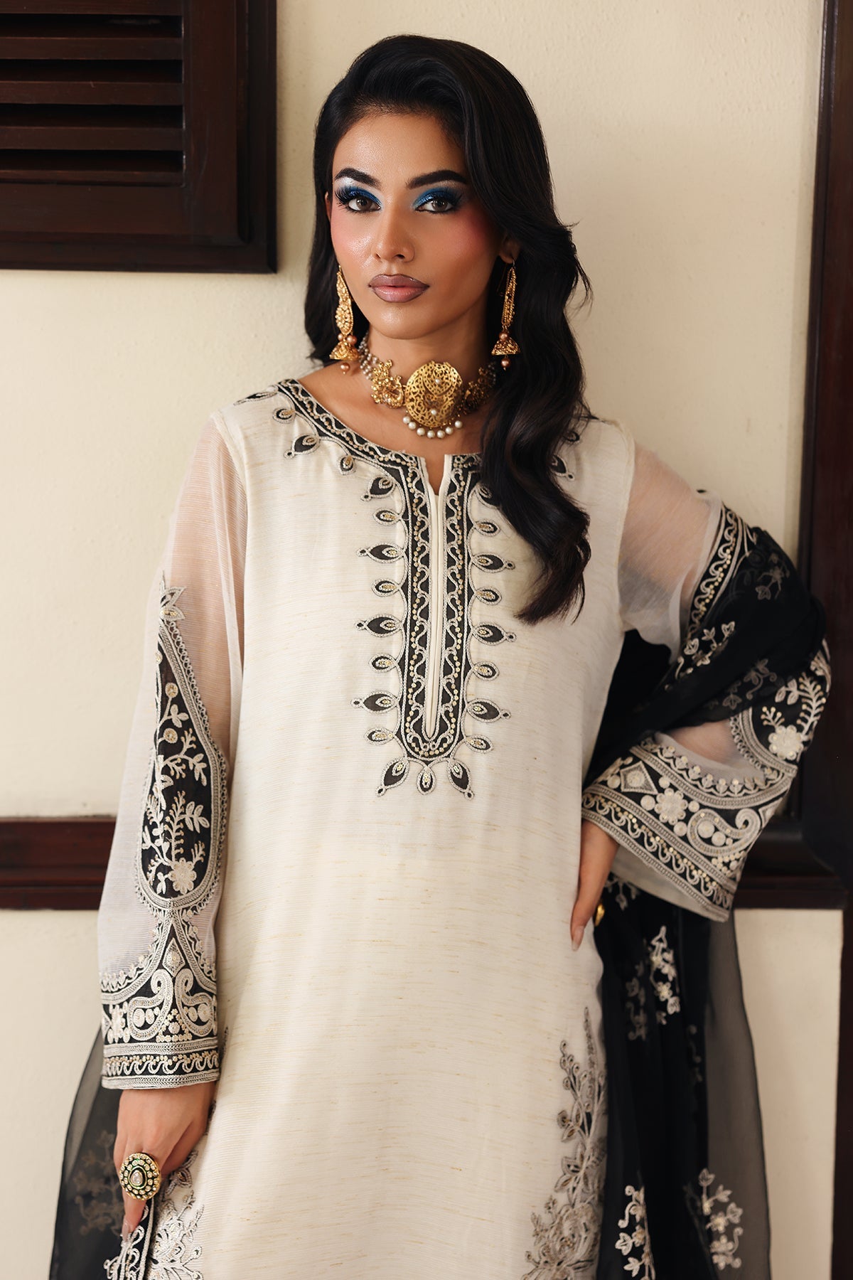 3-PC  Embroidered Cotton CMA-5-236