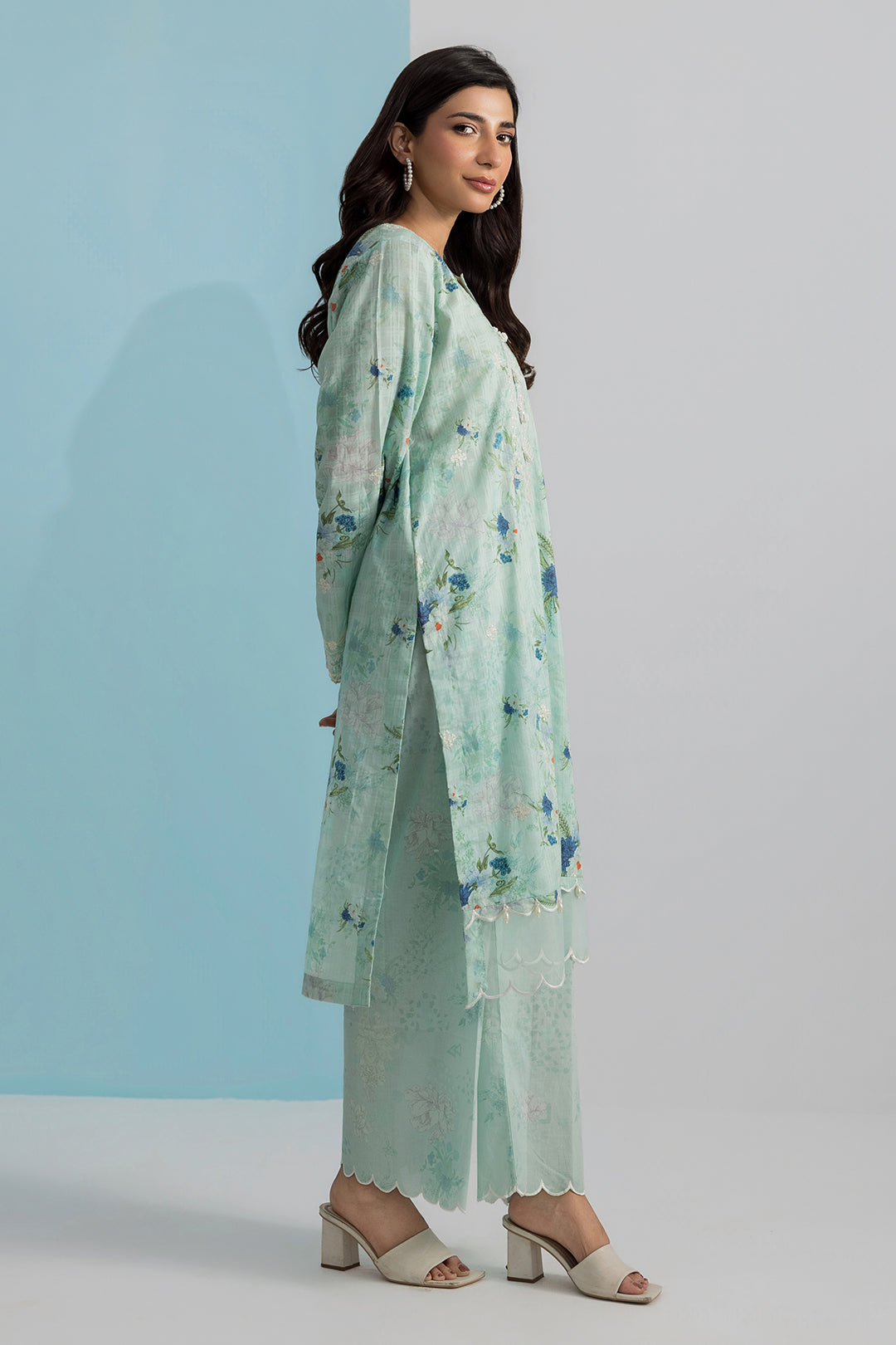 Embroidered Kurta Trouser - 2126