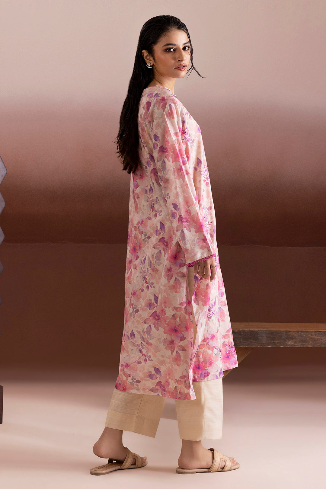 Embroidered Kurta - 2213