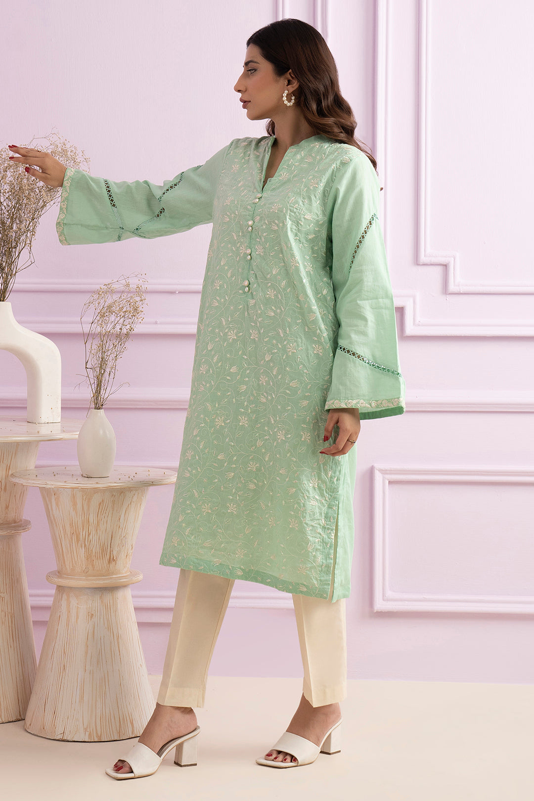 Embroidered Kurta - 2518