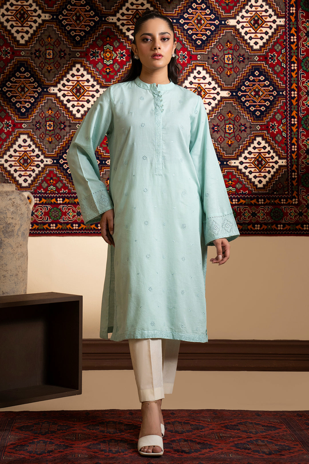 Embroidered Kurta - 2554