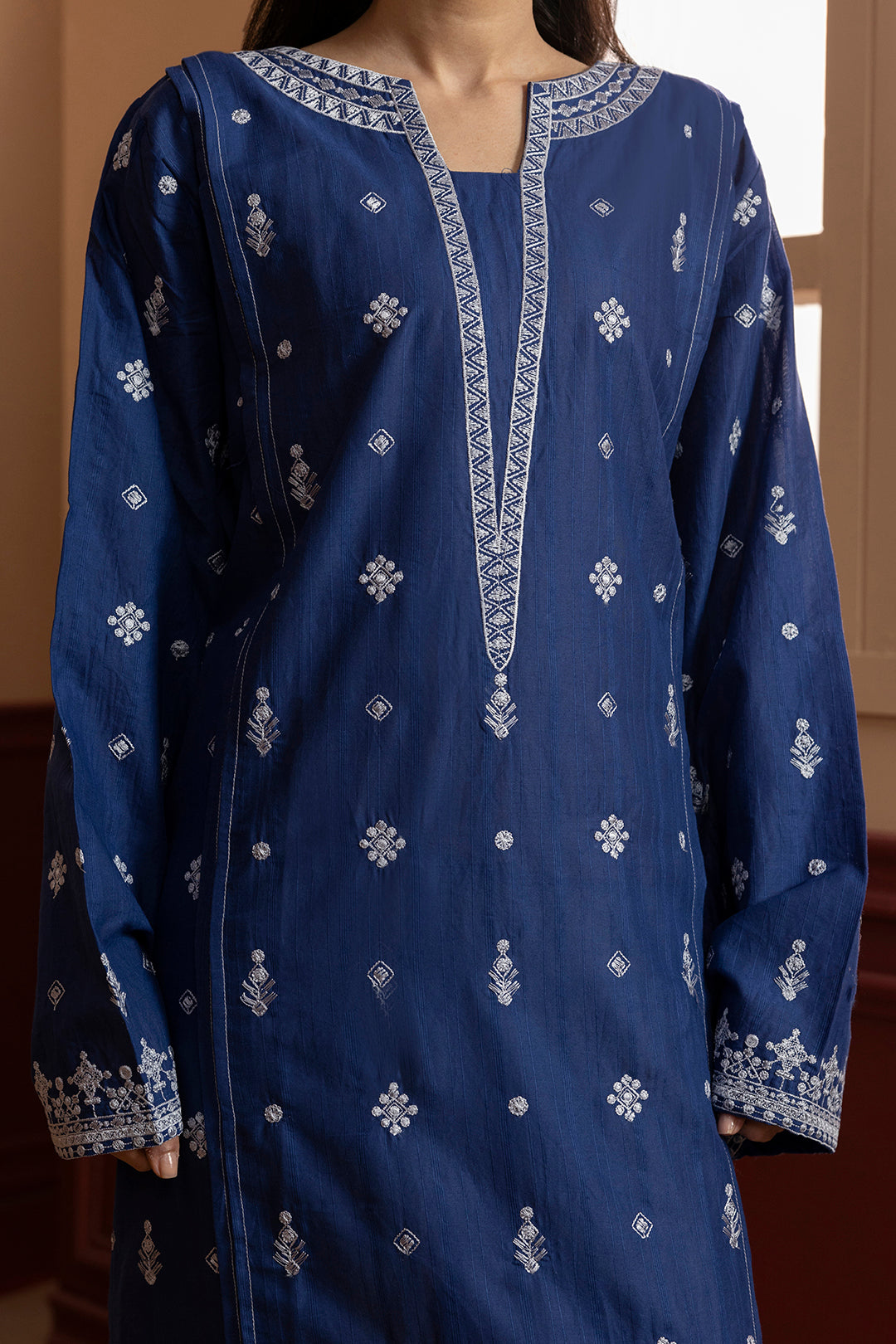 Embroidered Kurta - 2619