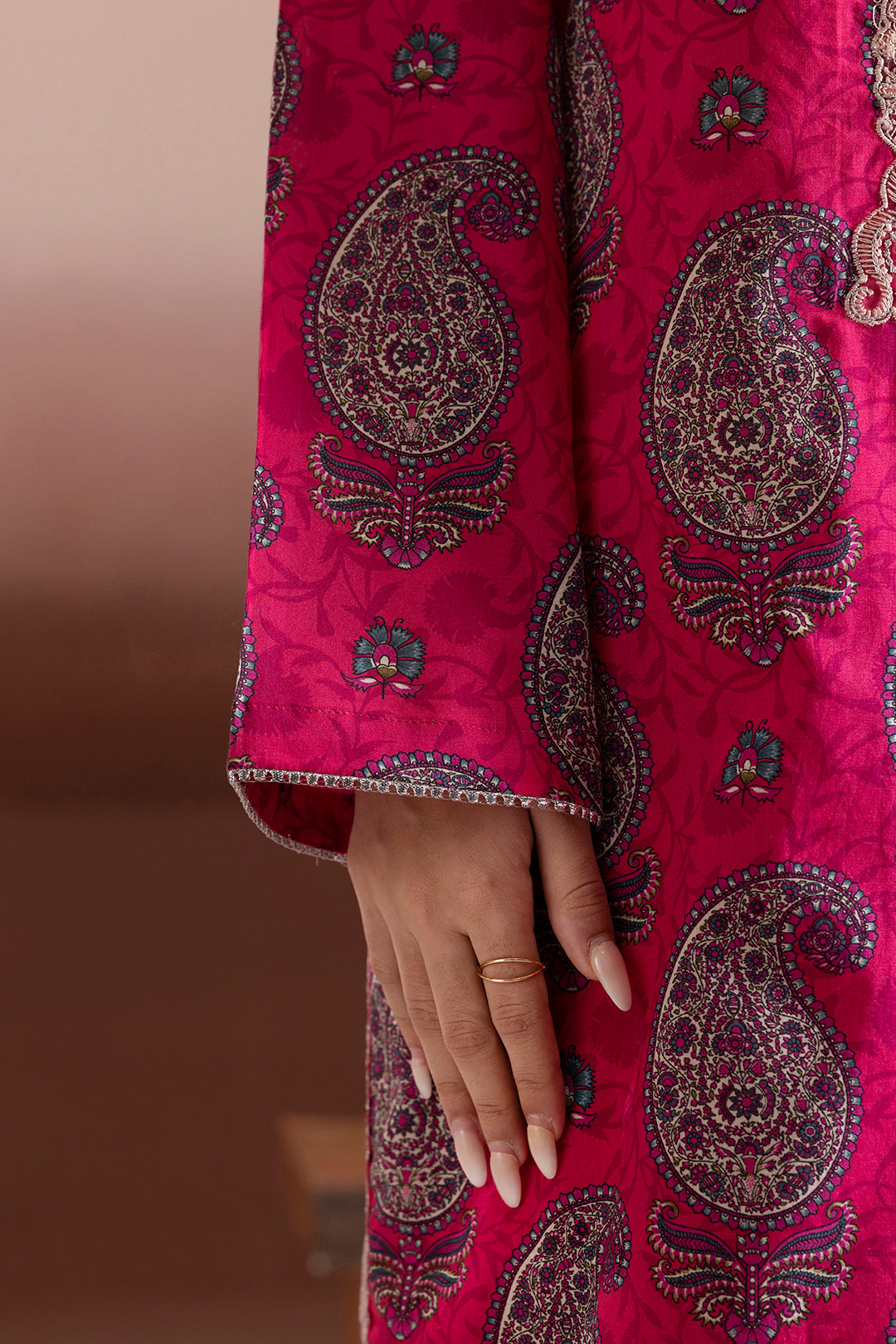 Embroidered Kurta Trouser - 1822