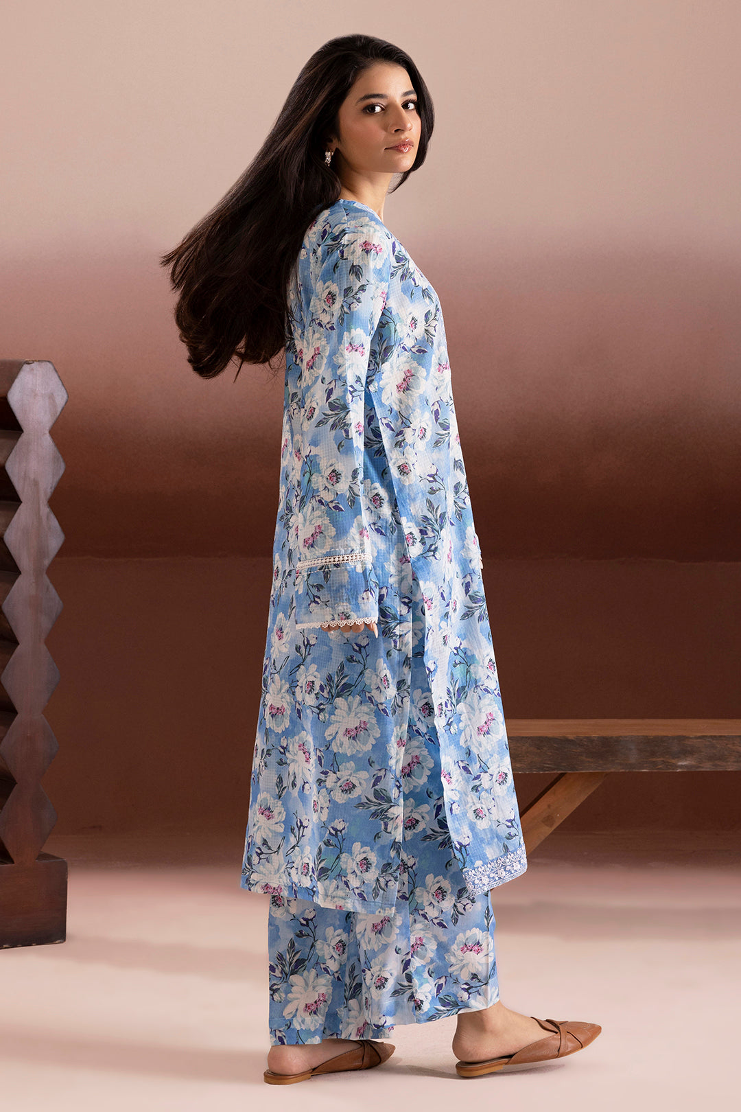 Embroidered Kurta Trouser - 2051