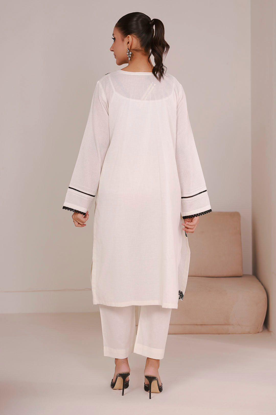 Embroidered Kurta Trouser - 2183