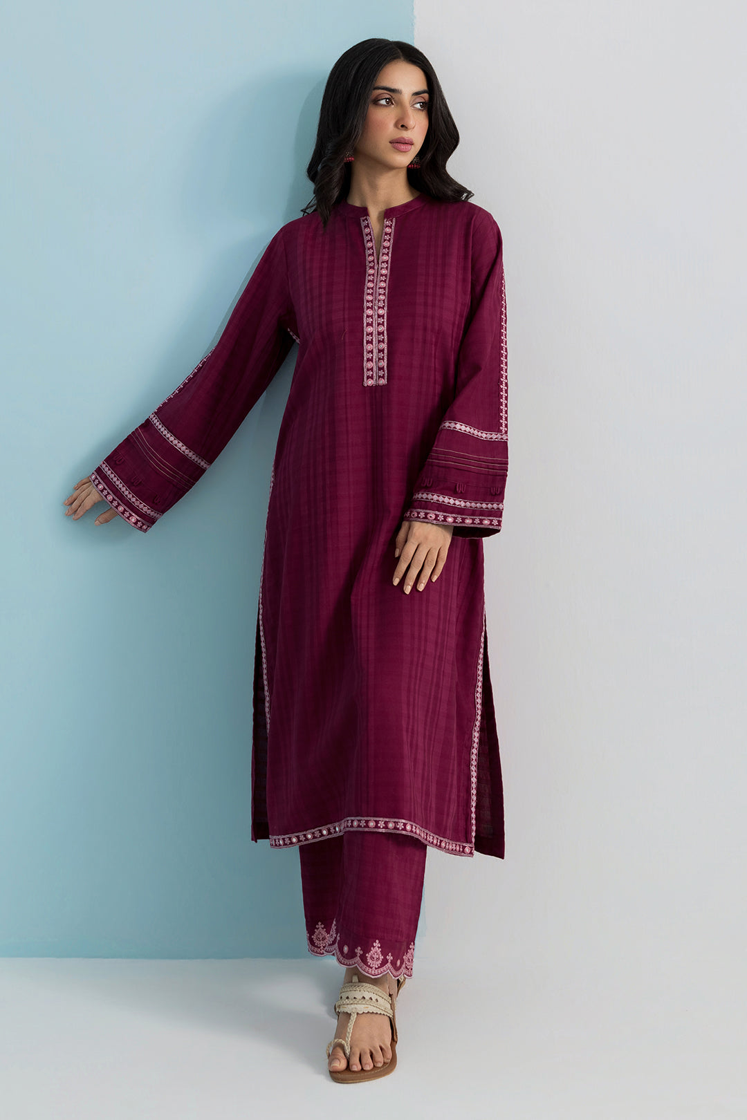 Embroidered Kurta Trouser - 2559