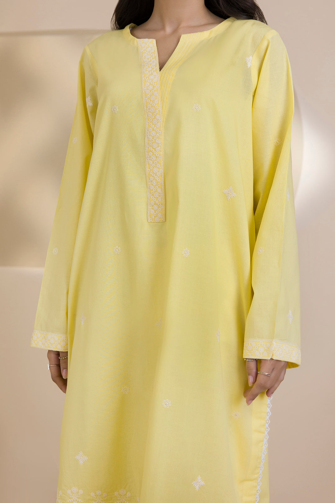 Embroidered Kurta Trouser - 2601