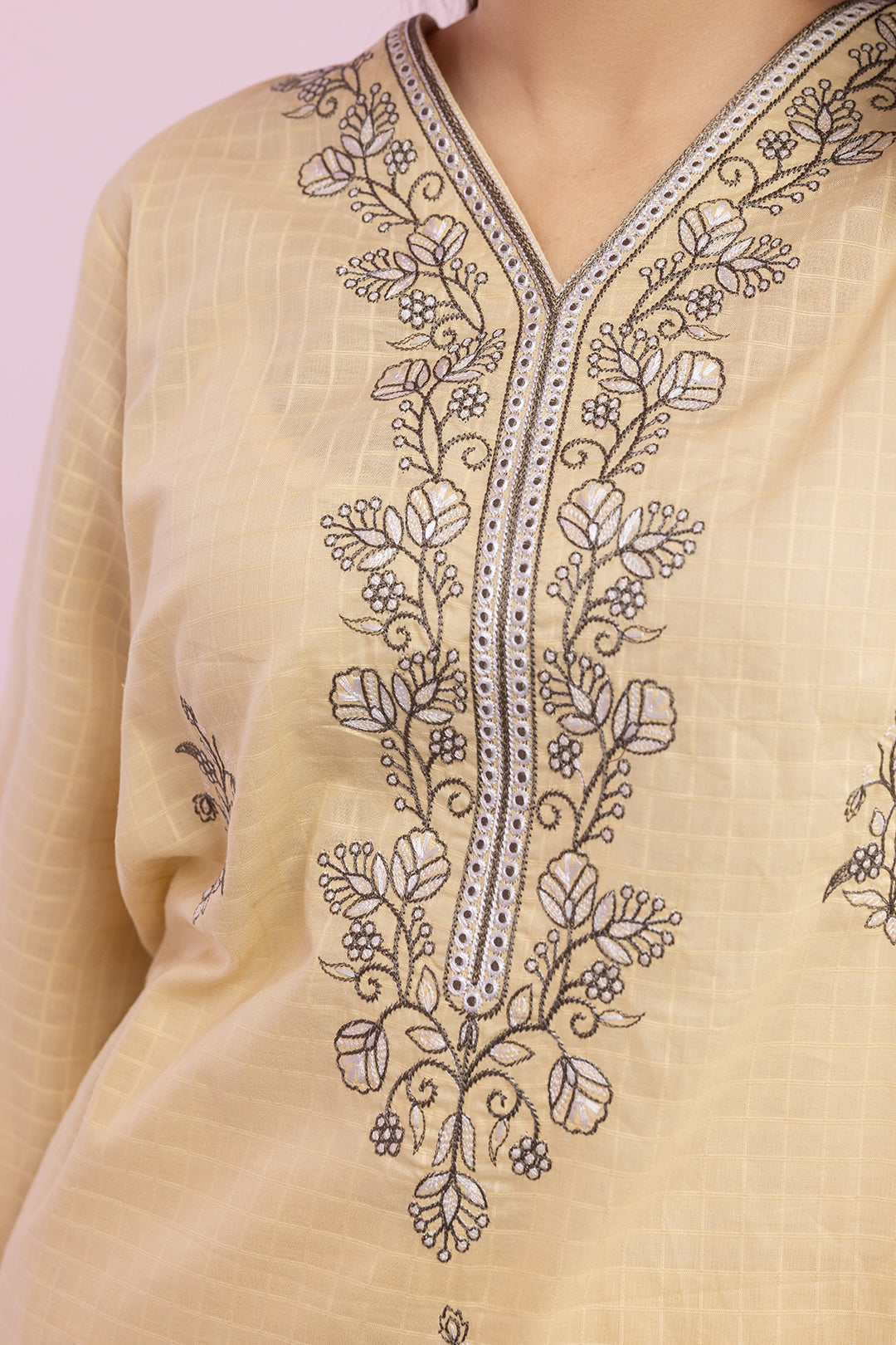 Embroidered Kurta Trouser - 2829