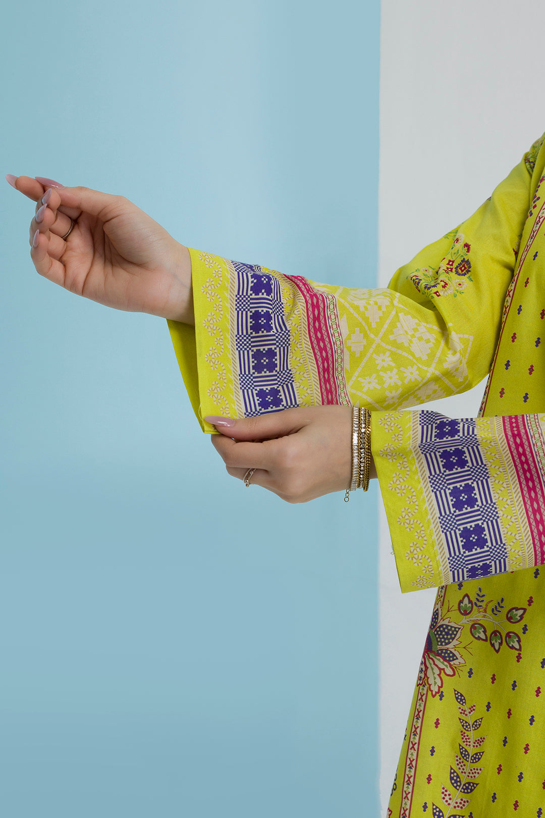 Kurta Dupatta Trouser - 2306
