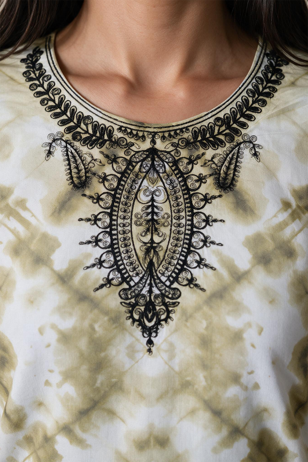Embroidered Kurta - 2284