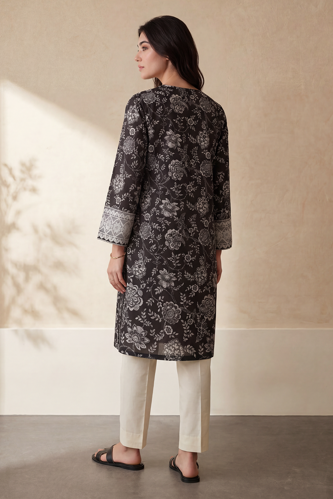 Embroidered Kurta - 2585