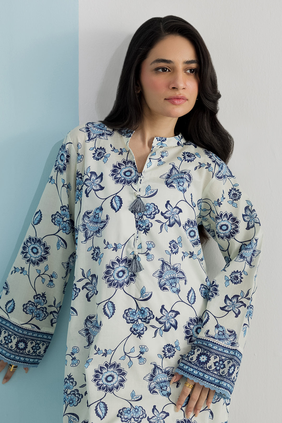 Embroidered Kurta - 3051