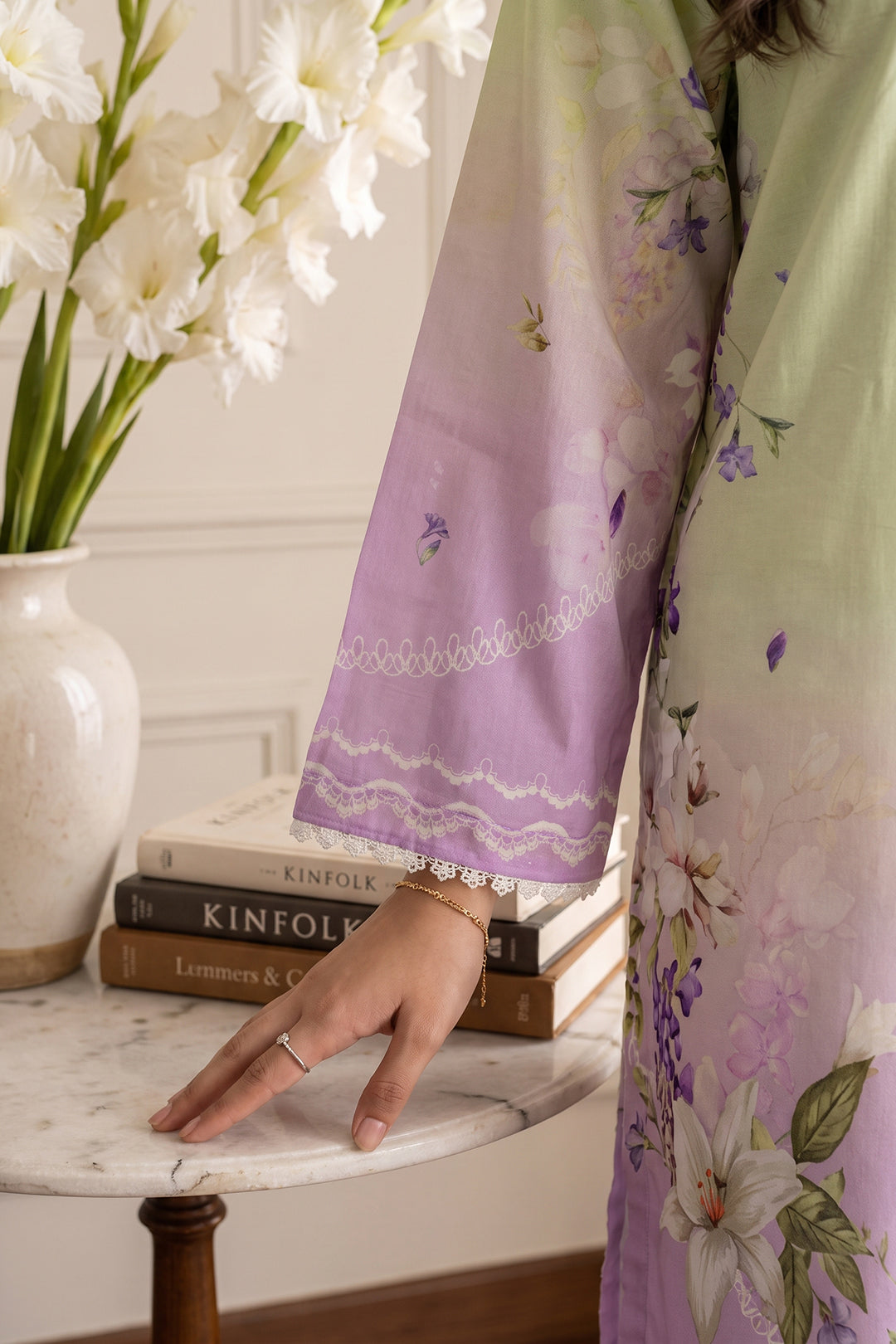 Embroidered Kurta - 3059