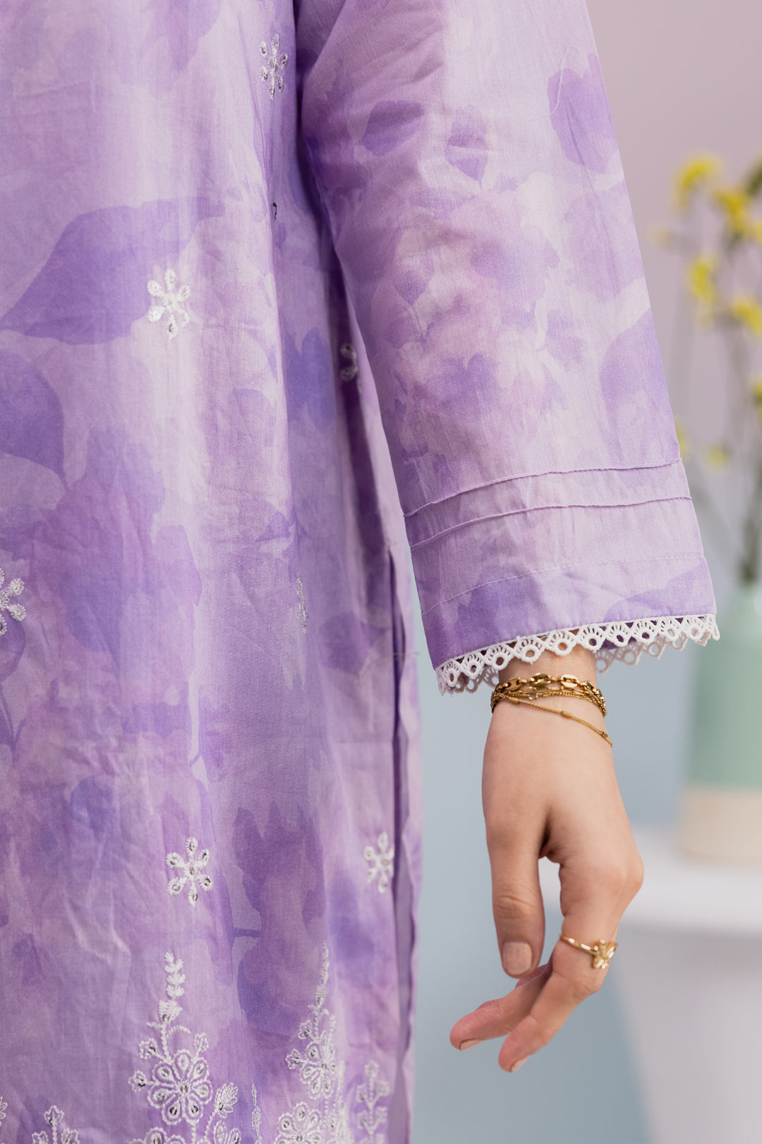 Embroidered Kurta Trouser - 2093