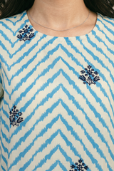 Embroidered Kurta Trouser - 2383