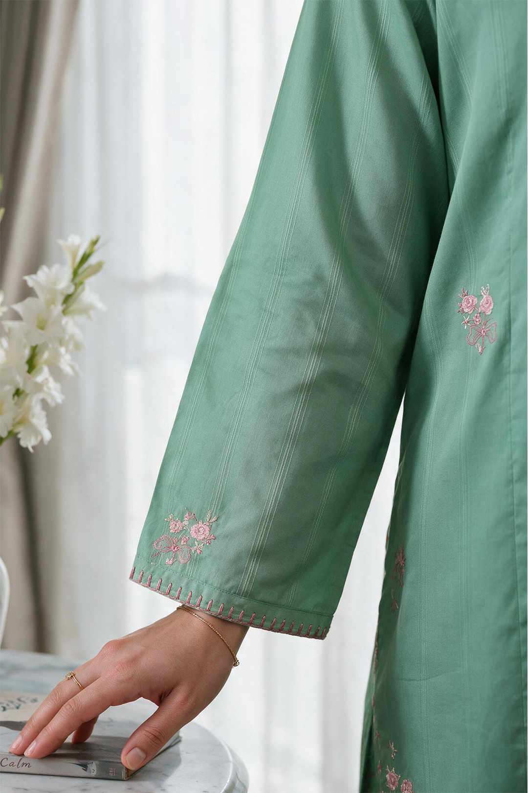 Embroidered Kurta Trouser - 2384
