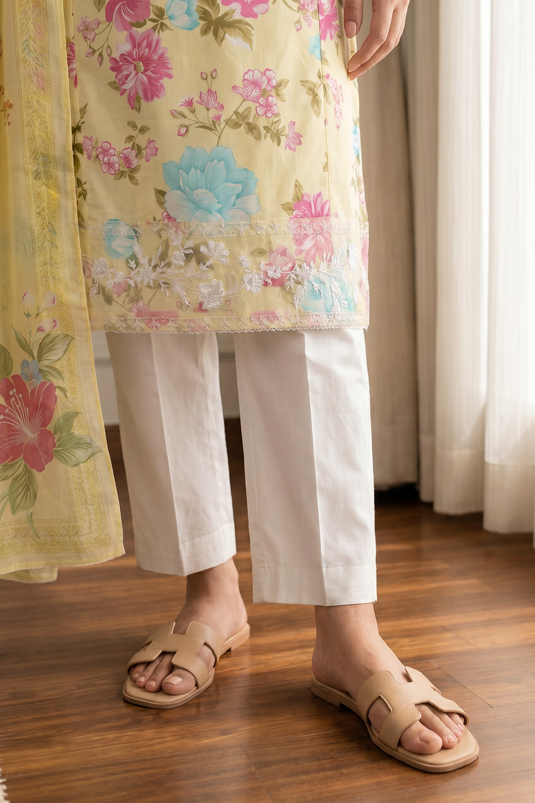 Embroidered Kurta Dupatta - 2429