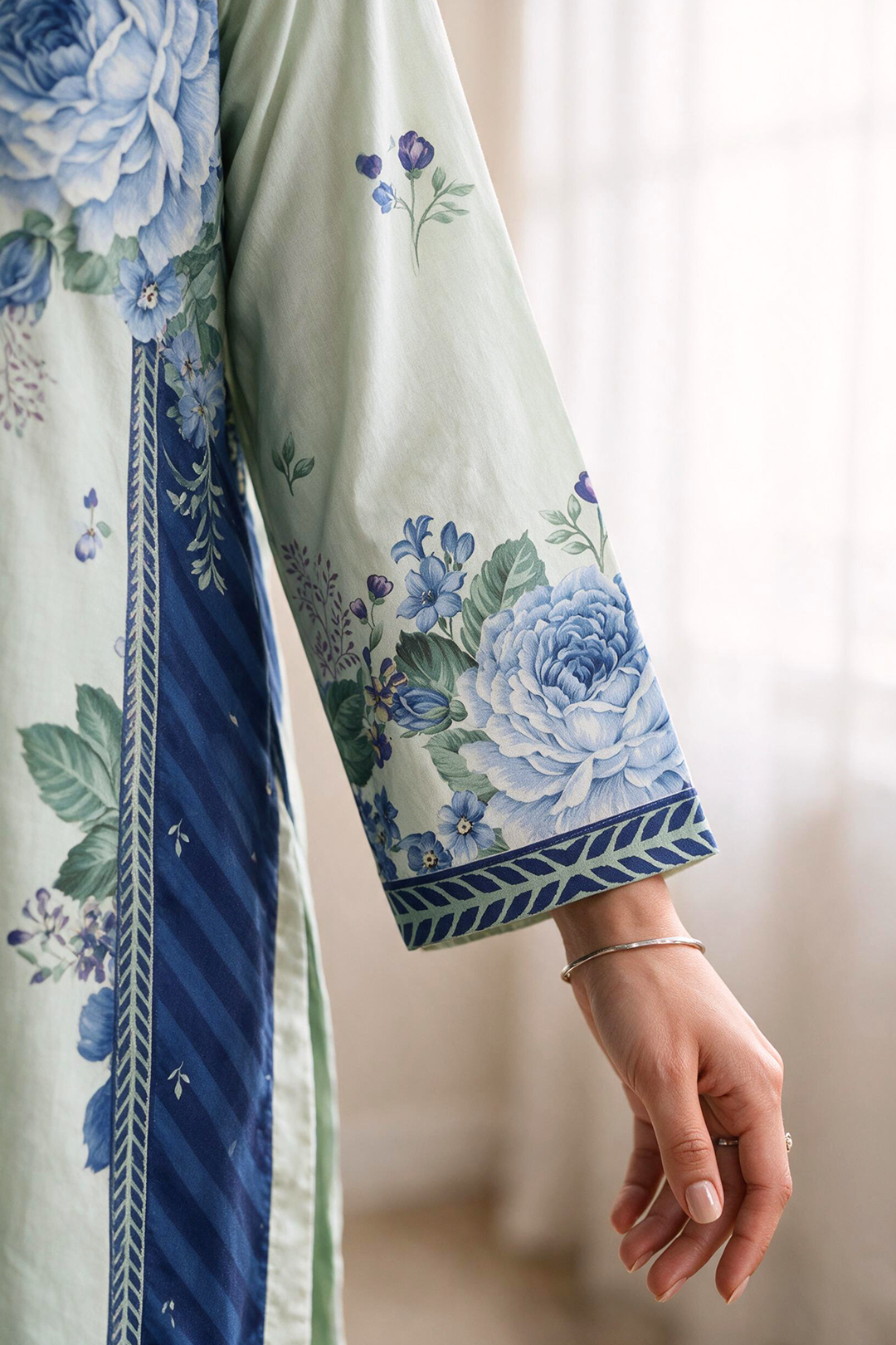 Embroidered Kurta Trouser - 2867