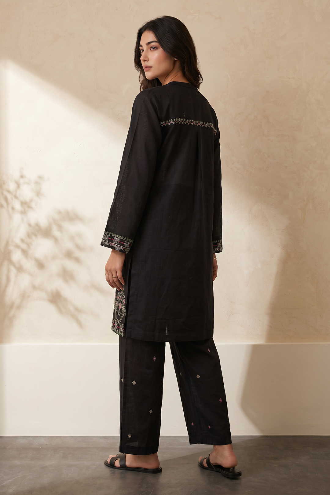 Embroidered Kurta Trouser - 3213