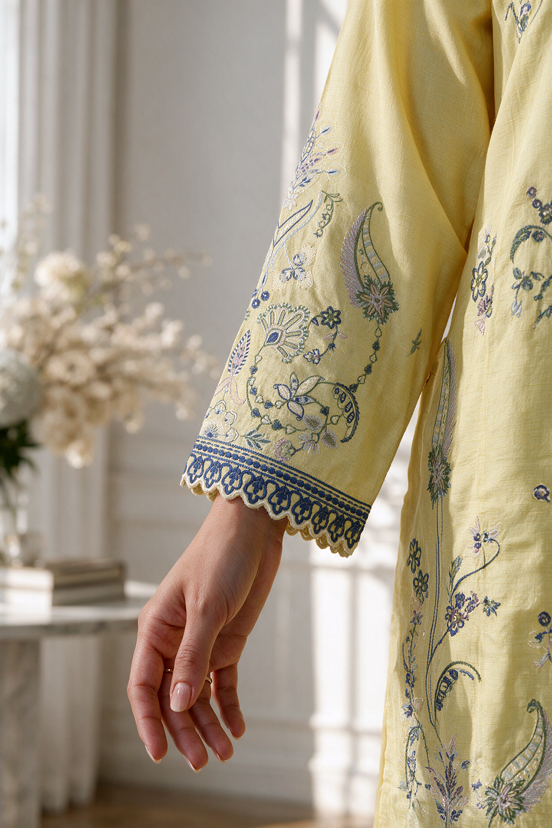 Embroidered Kurta Trouser - 3328