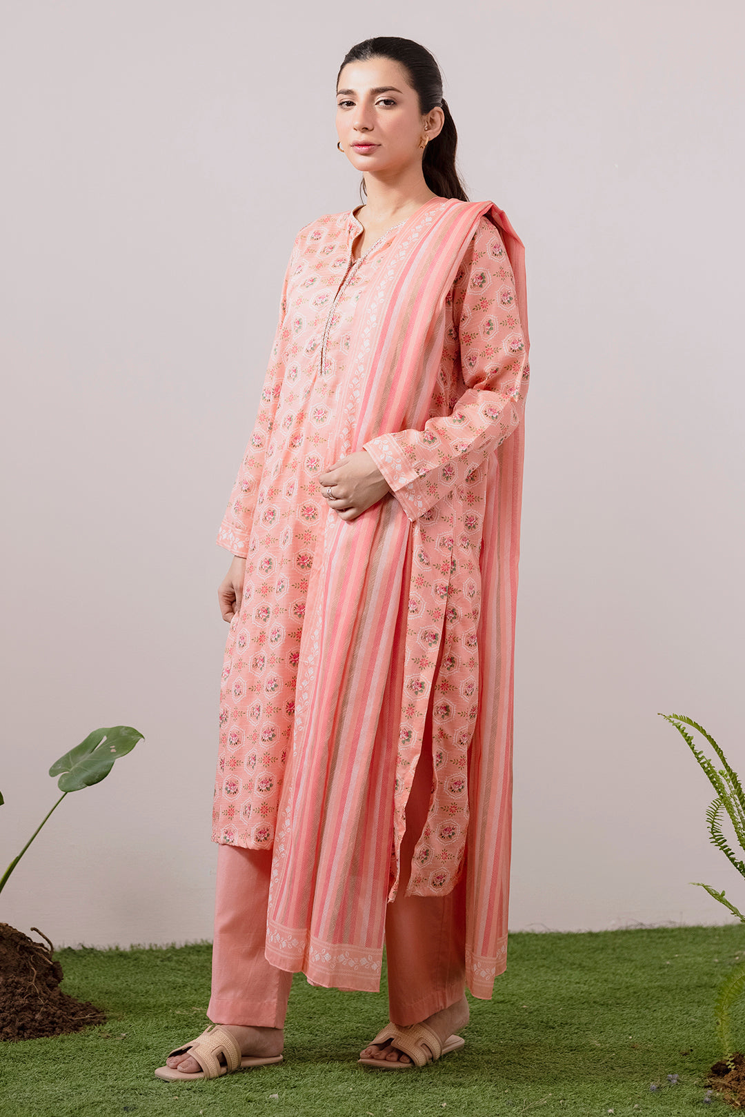 Kurta Dupatta Trouser - 2160