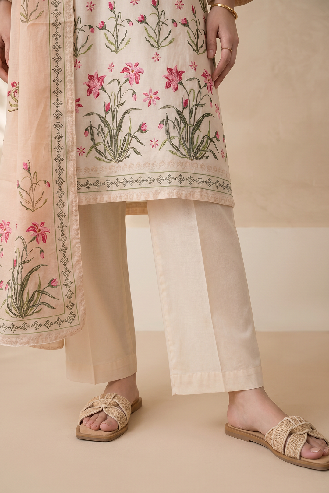 Kurta Dupatta Trouser - 2674