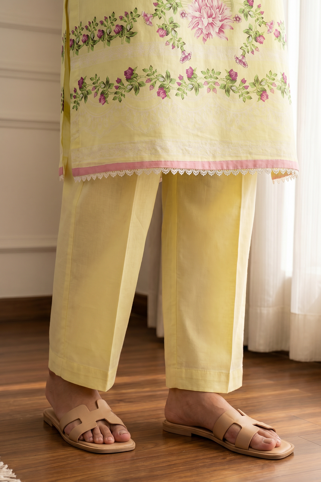 Kurta Dupatta Trouser - 2680