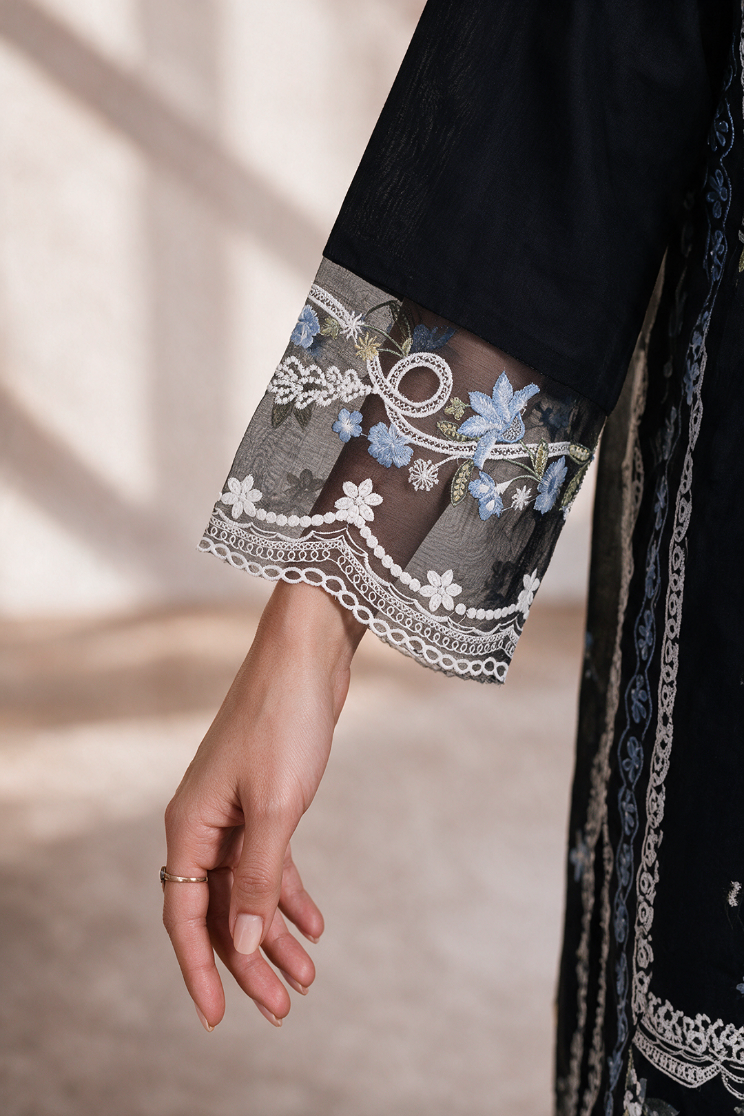 Embroidered Kurta Dupatta Trouser - 3276