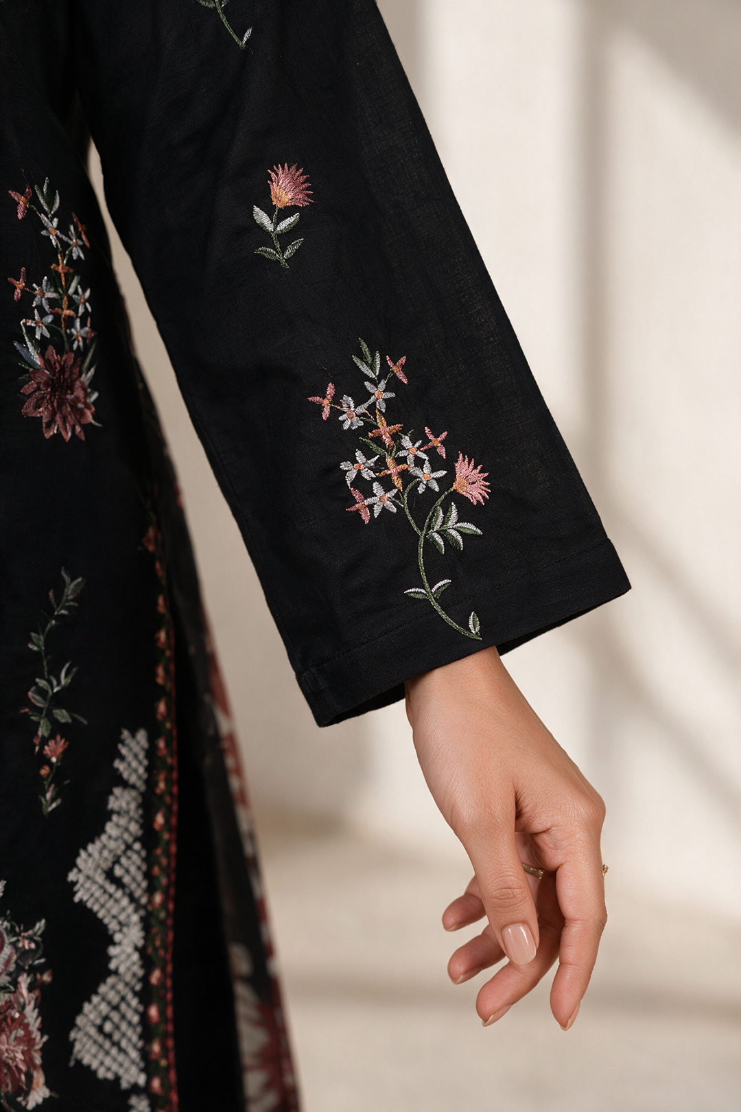 Embroidered Kurta Dupatta Trouser - 3402