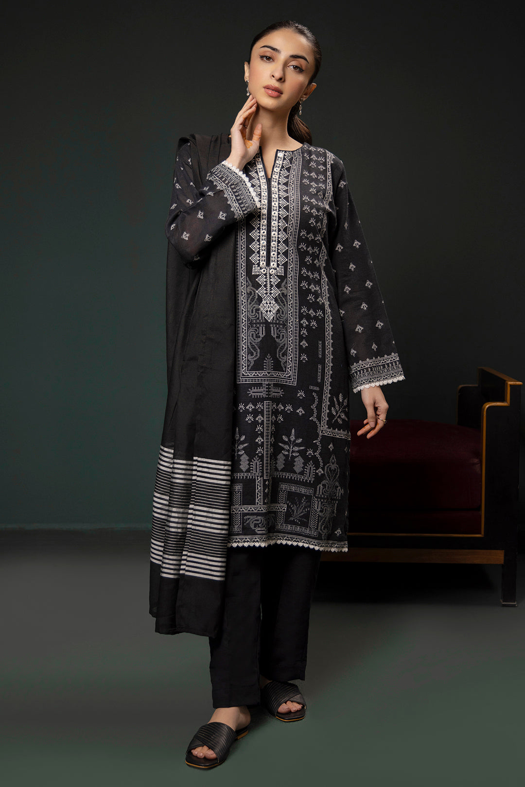Embroidered Kurta Dupatta - 1493