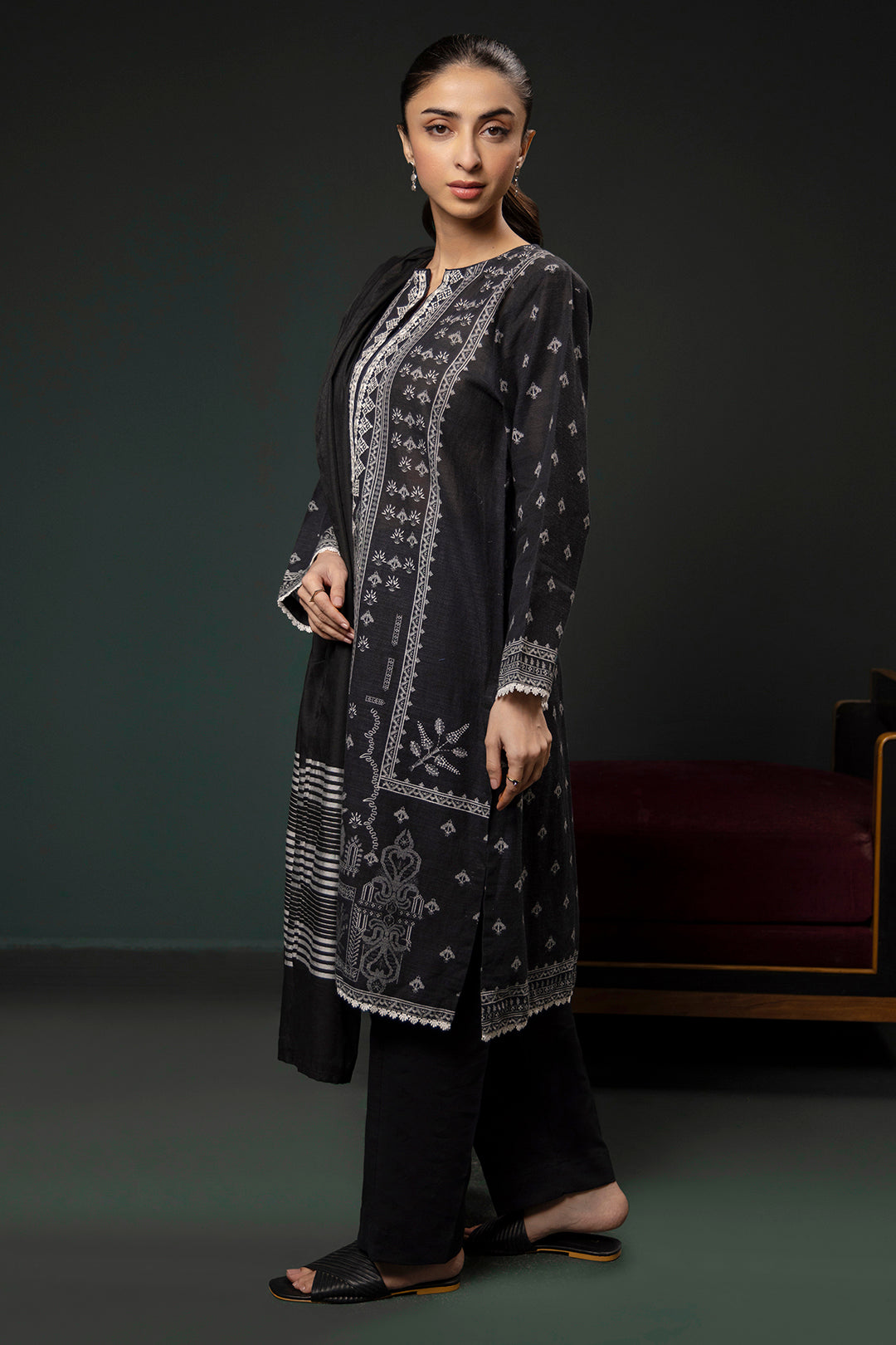 Embroidered Kurta Dupatta - 1493