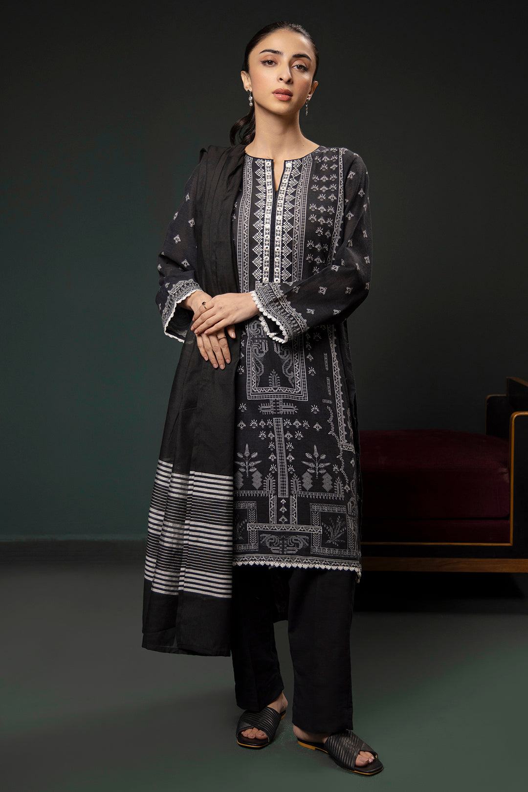 Embroidered Kurta Dupatta - 1493