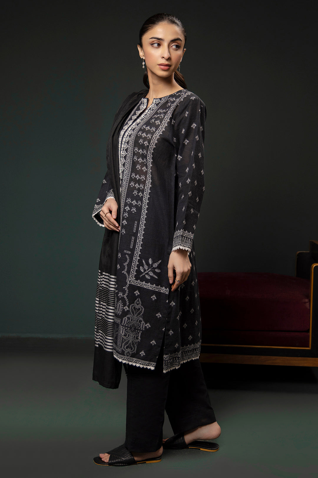 Embroidered Kurta Dupatta - 1493