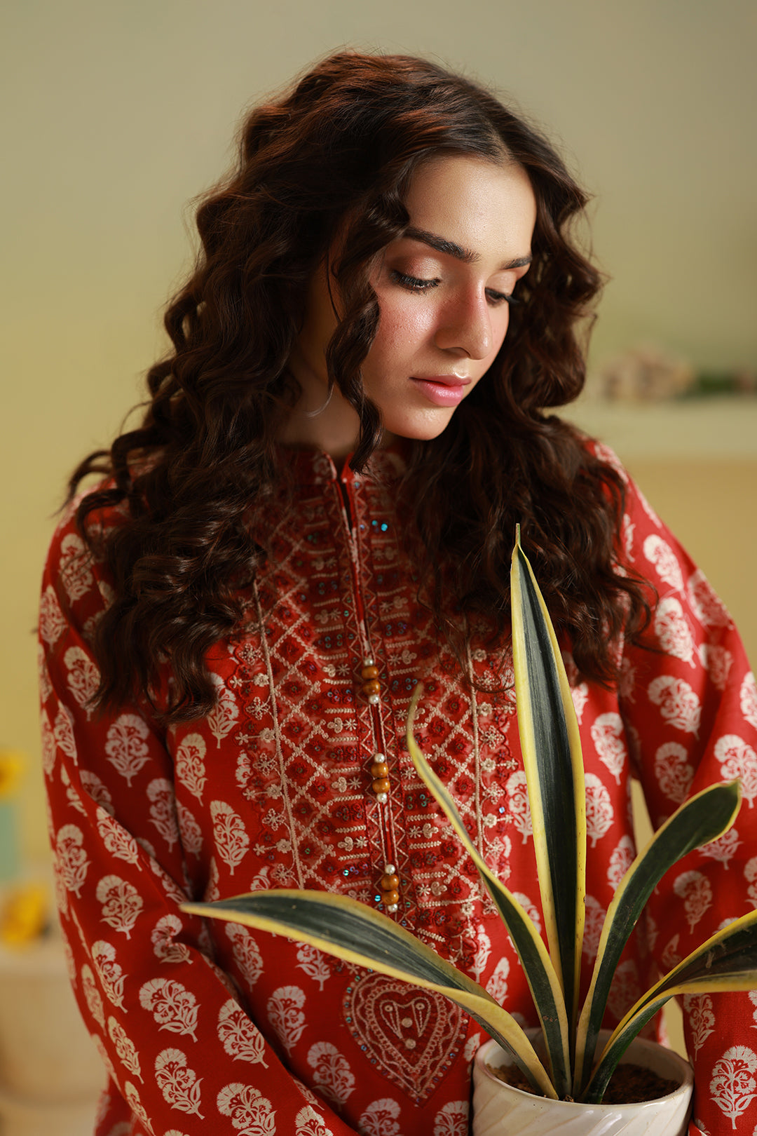 Embroidered Kurta Trouser - 3148