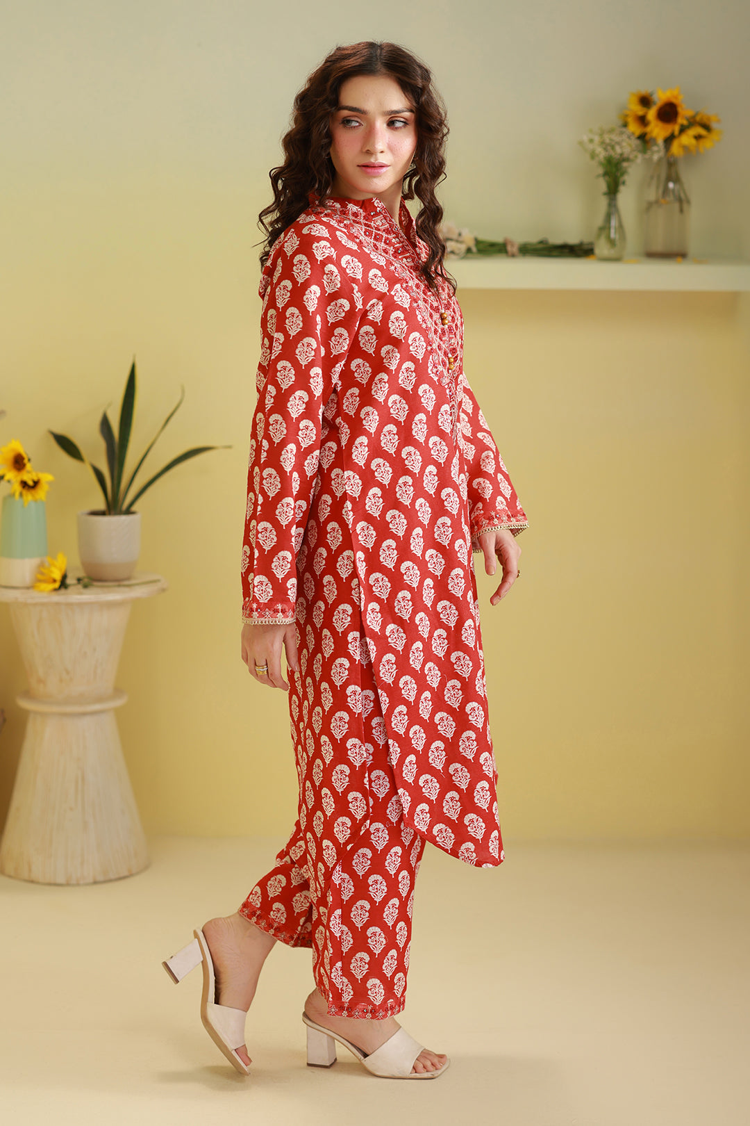 Embroidered Kurta Trouser - 3148