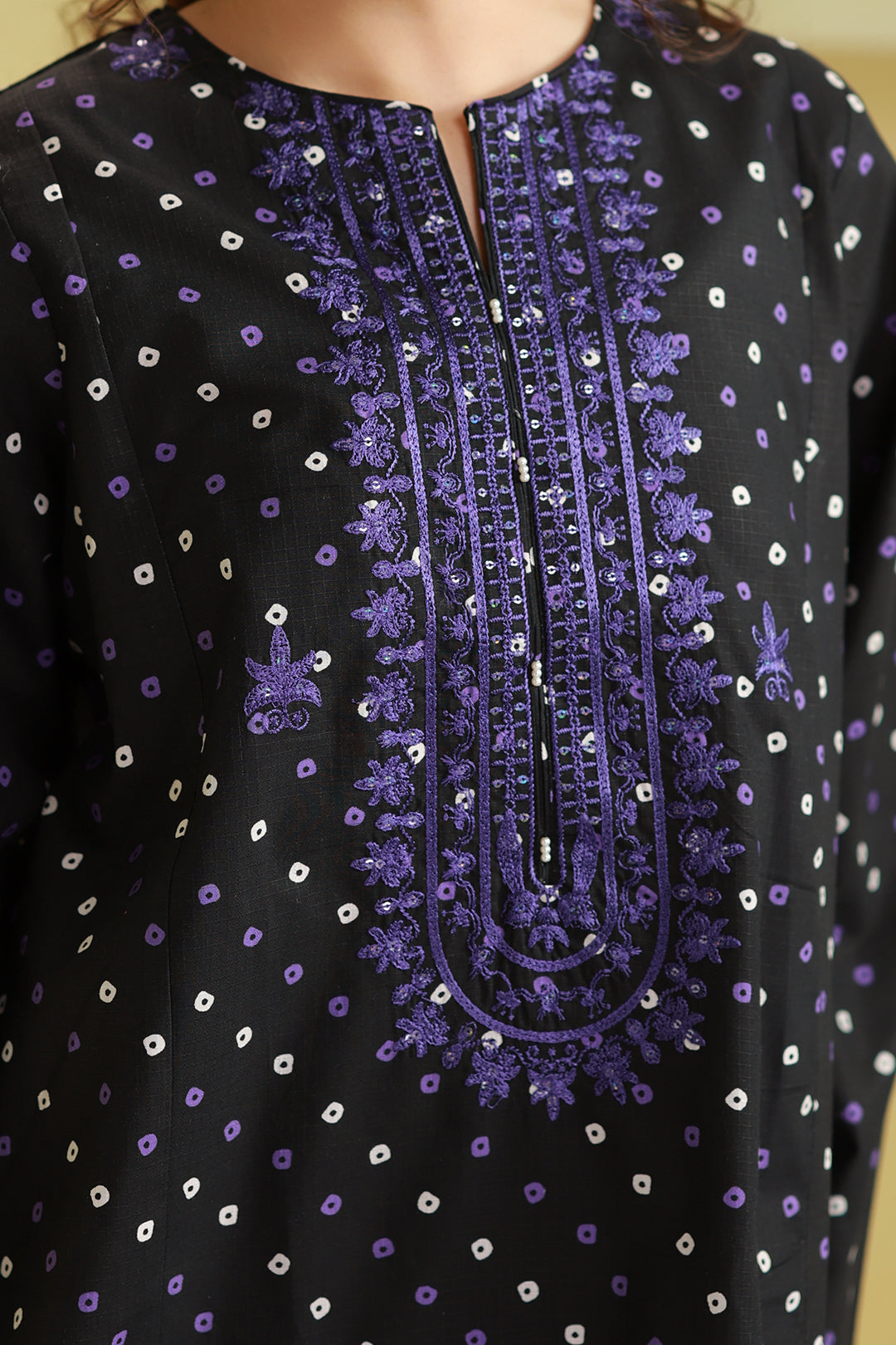Embroidered Kurta - 2732