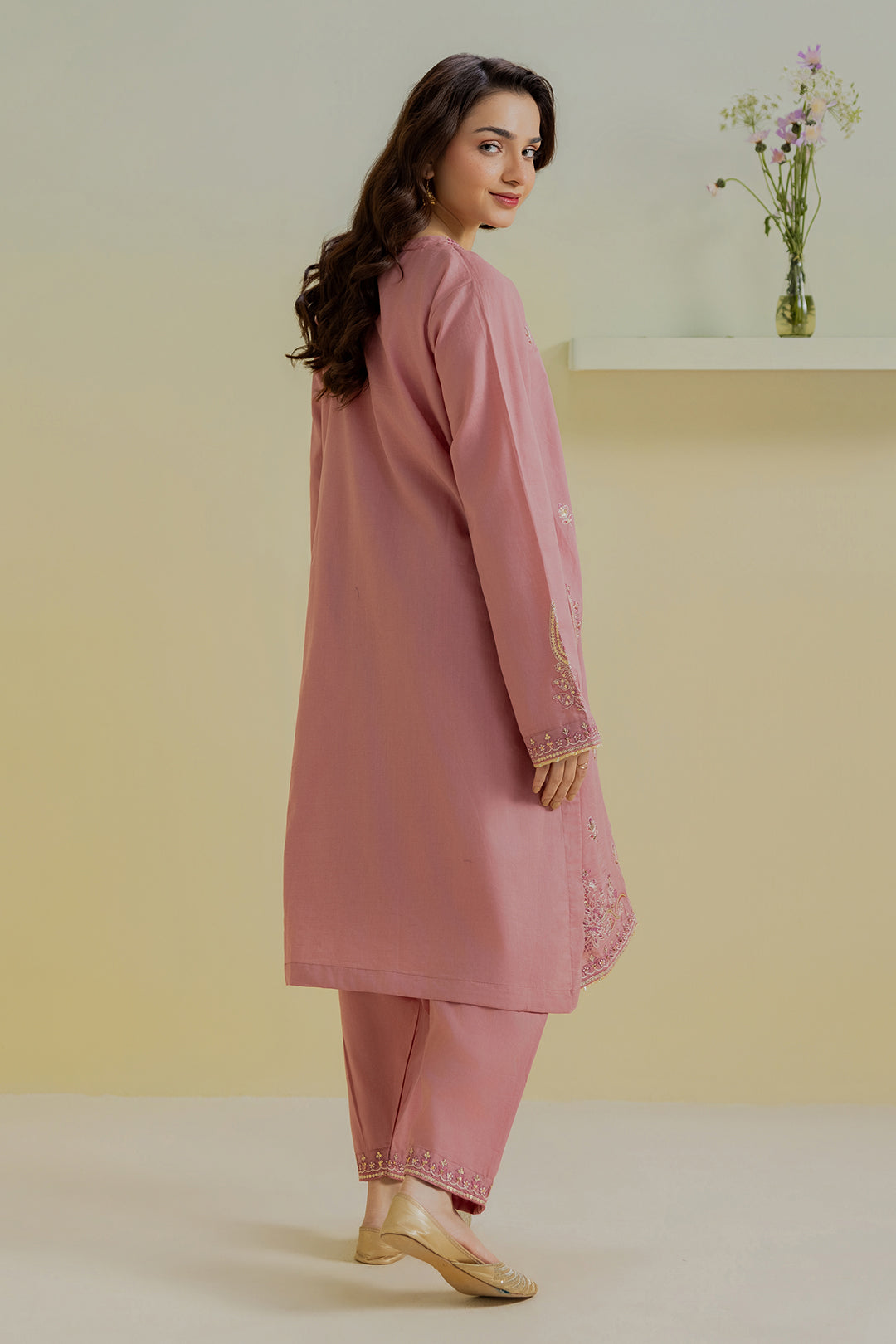 Embroidered Kurta Trouser - 2552