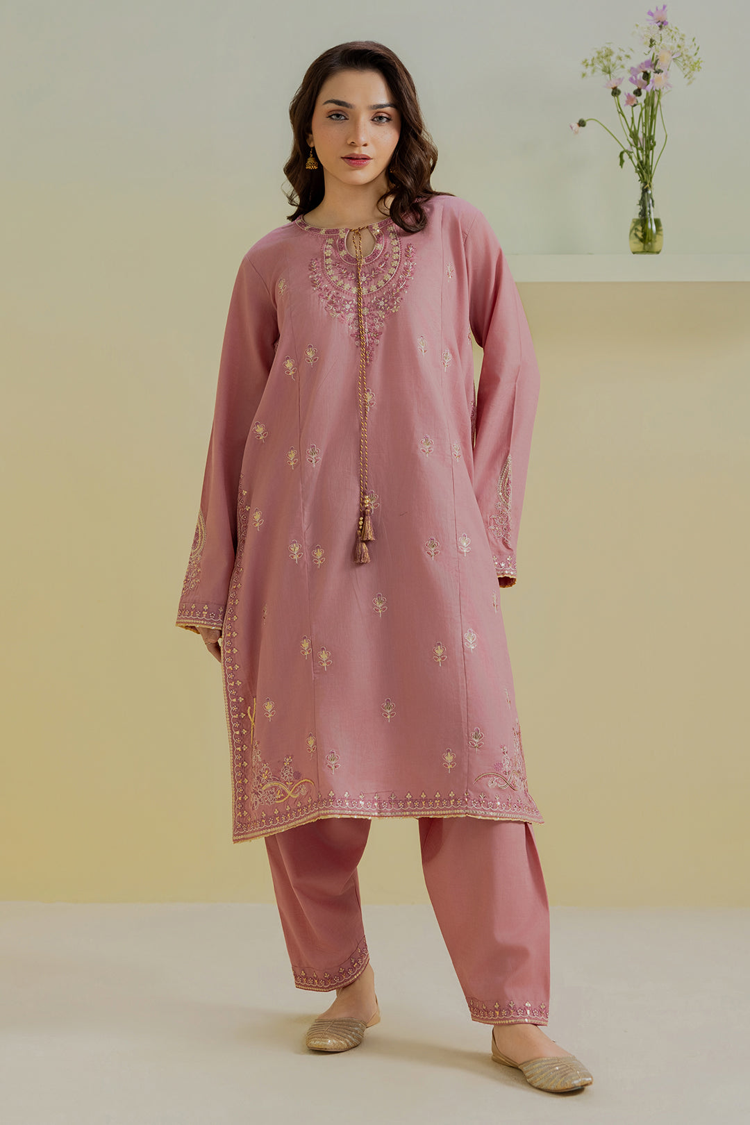 Embroidered Kurta Trouser - 2552