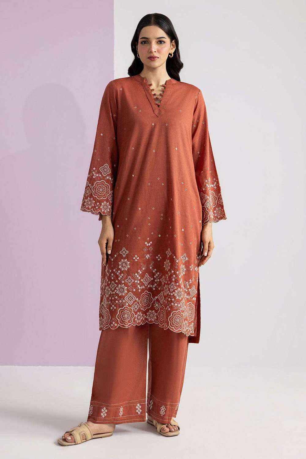 Embroidered Kurta Trouser - 2569
