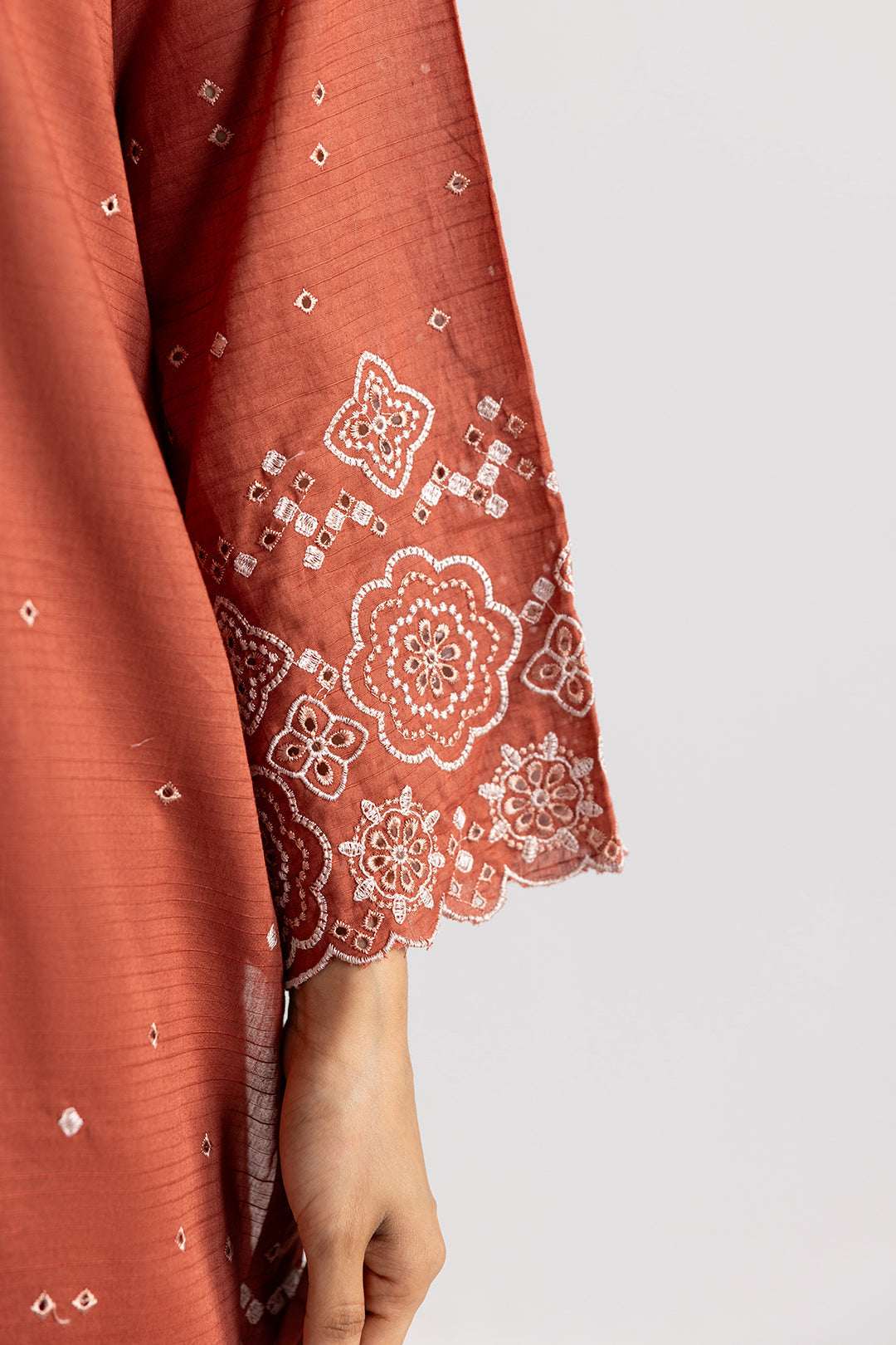 Embroidered Kurta Trouser - 2569