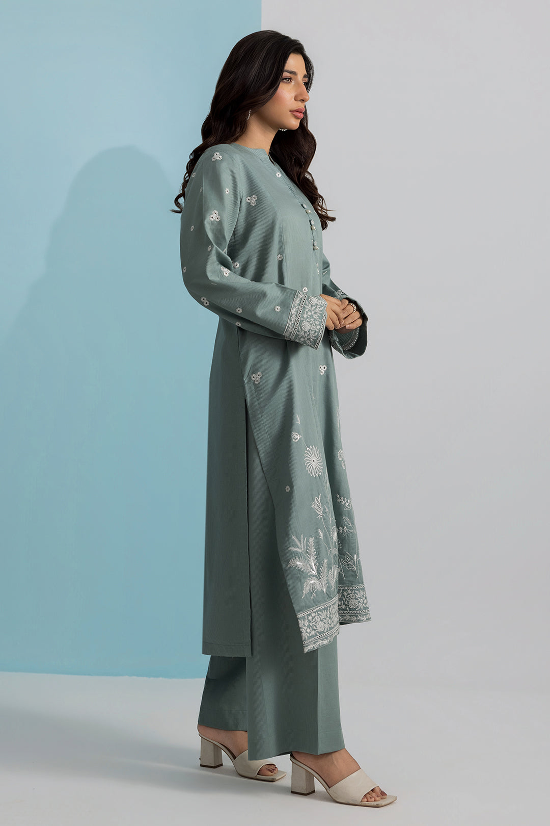 Embroidered Kurta Trouser - 2575