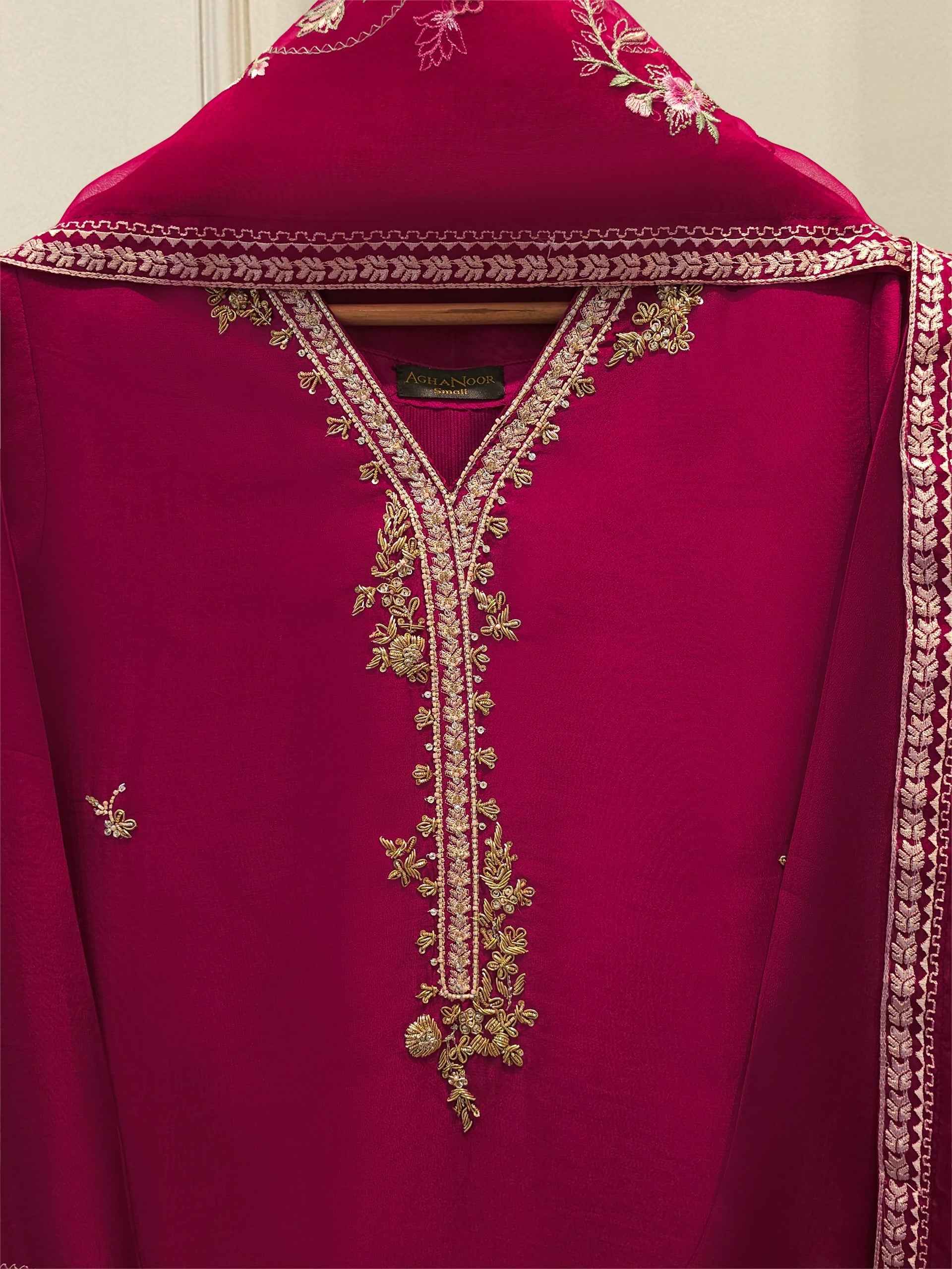 3 Piece- Pure Sheesha Silk Embroidered Suit S114551